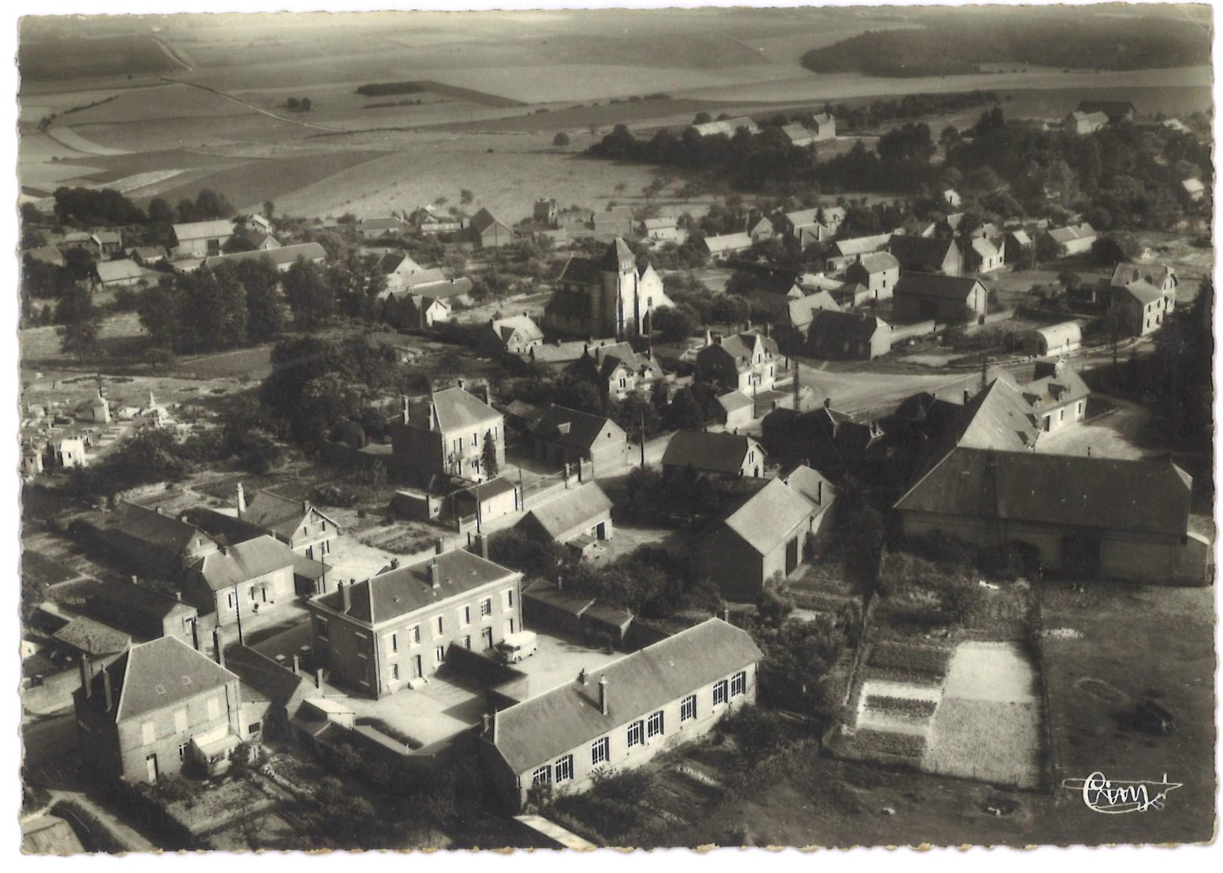 Mairie ecole et cimetiere